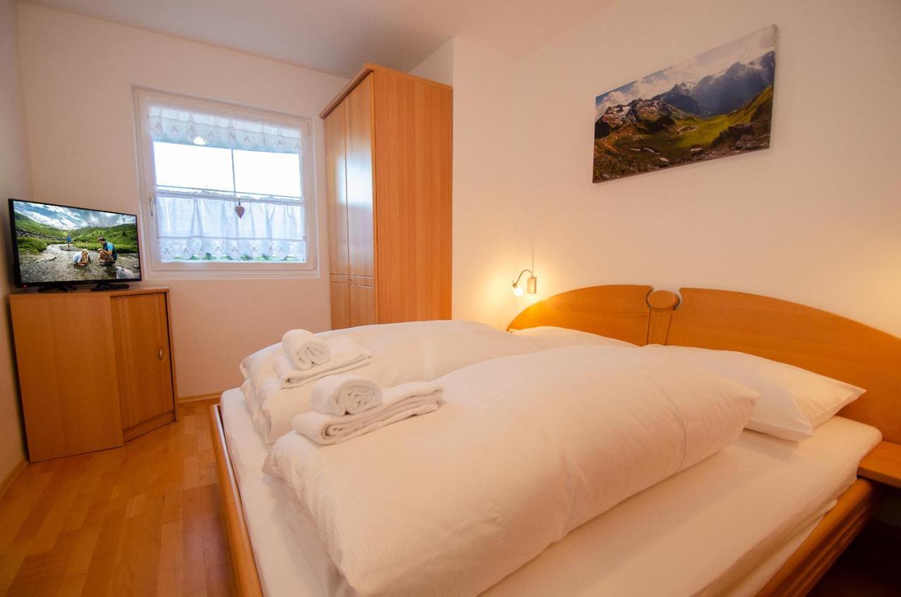 Panorama Apartments Bruck By All In One Apartments フッシュ・アン・デア・グロースグロックナーシュトラーセ エクステリア 写真